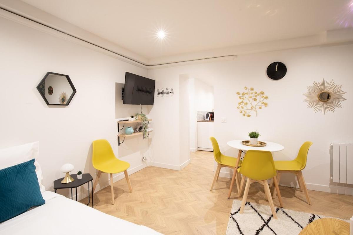 Appartement Charmant Proche De L'Arc Triomphe -2P Paris Exterior foto